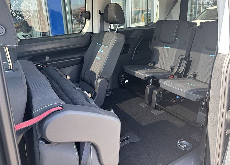 Zunanja slika - Ford Tourneo Connect - 2.0 TDCi EcoBlue 90kW A6 - ACTIVE FWD - 10