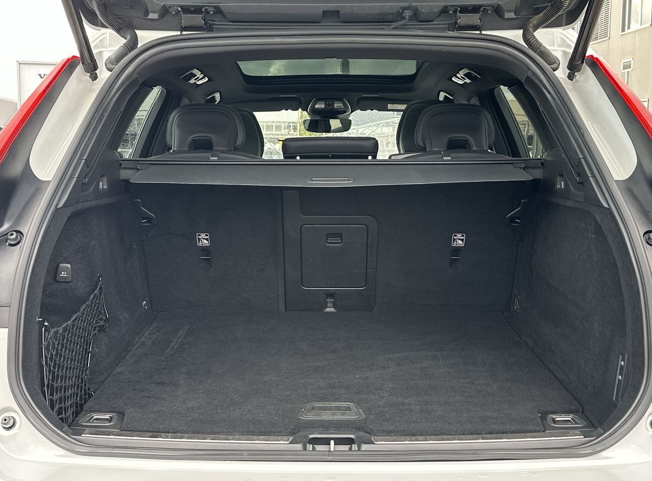 Zunanja slika - Volvo XC60 - B5 D Ultimate Dark AT AWD - 15