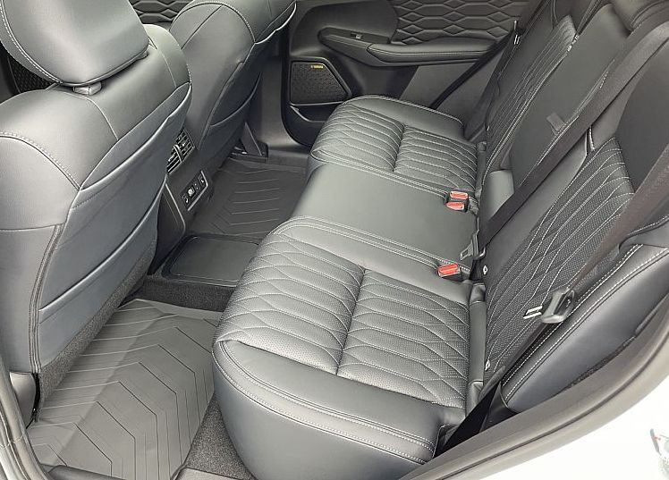 Zunanja slika - Mitsubishi Outlander - 2.4 PHEV Instyle Auto - 6