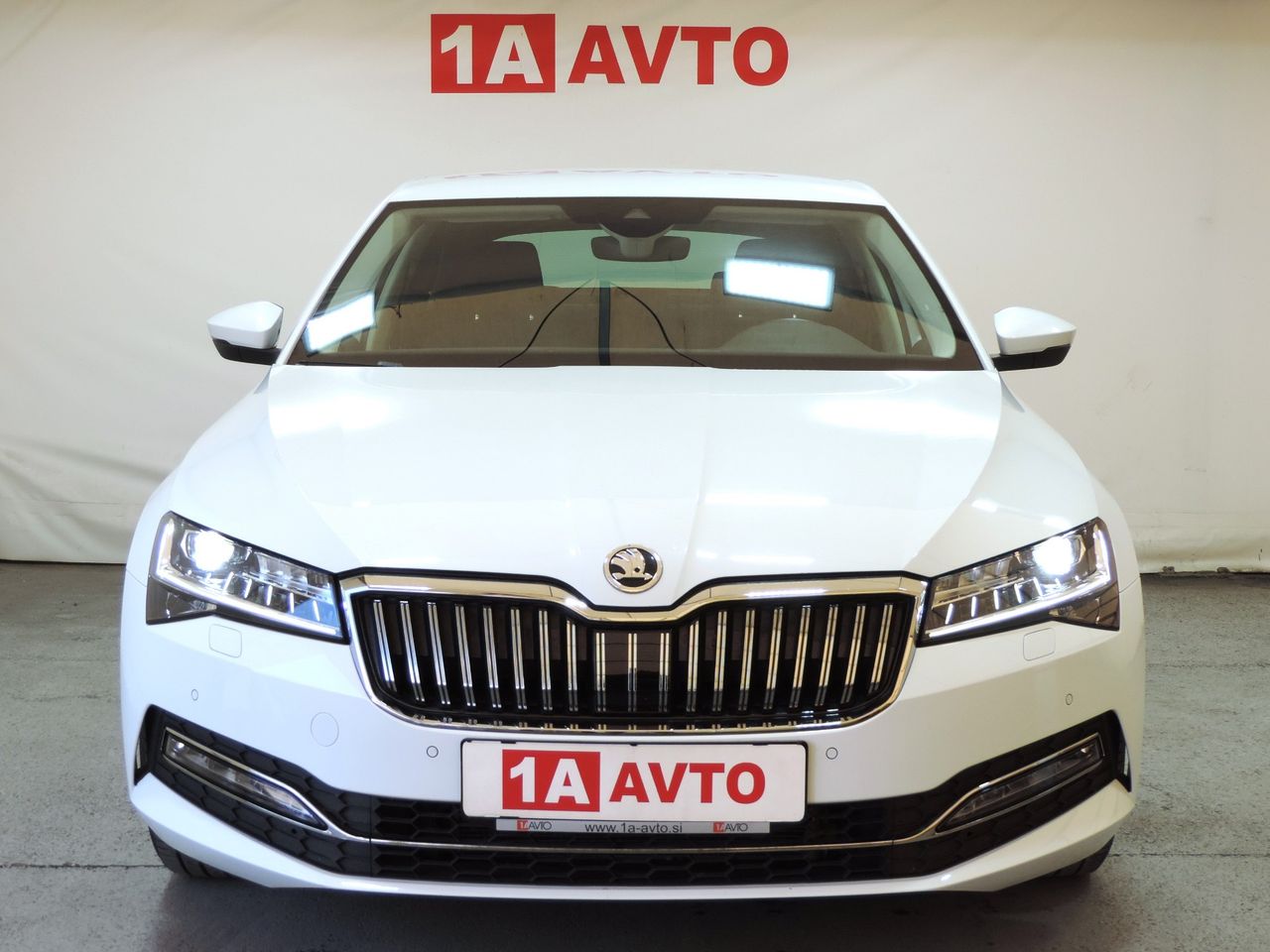 Zunanja slika - Škoda Superb - 1,5 TSI Style DSG - 2