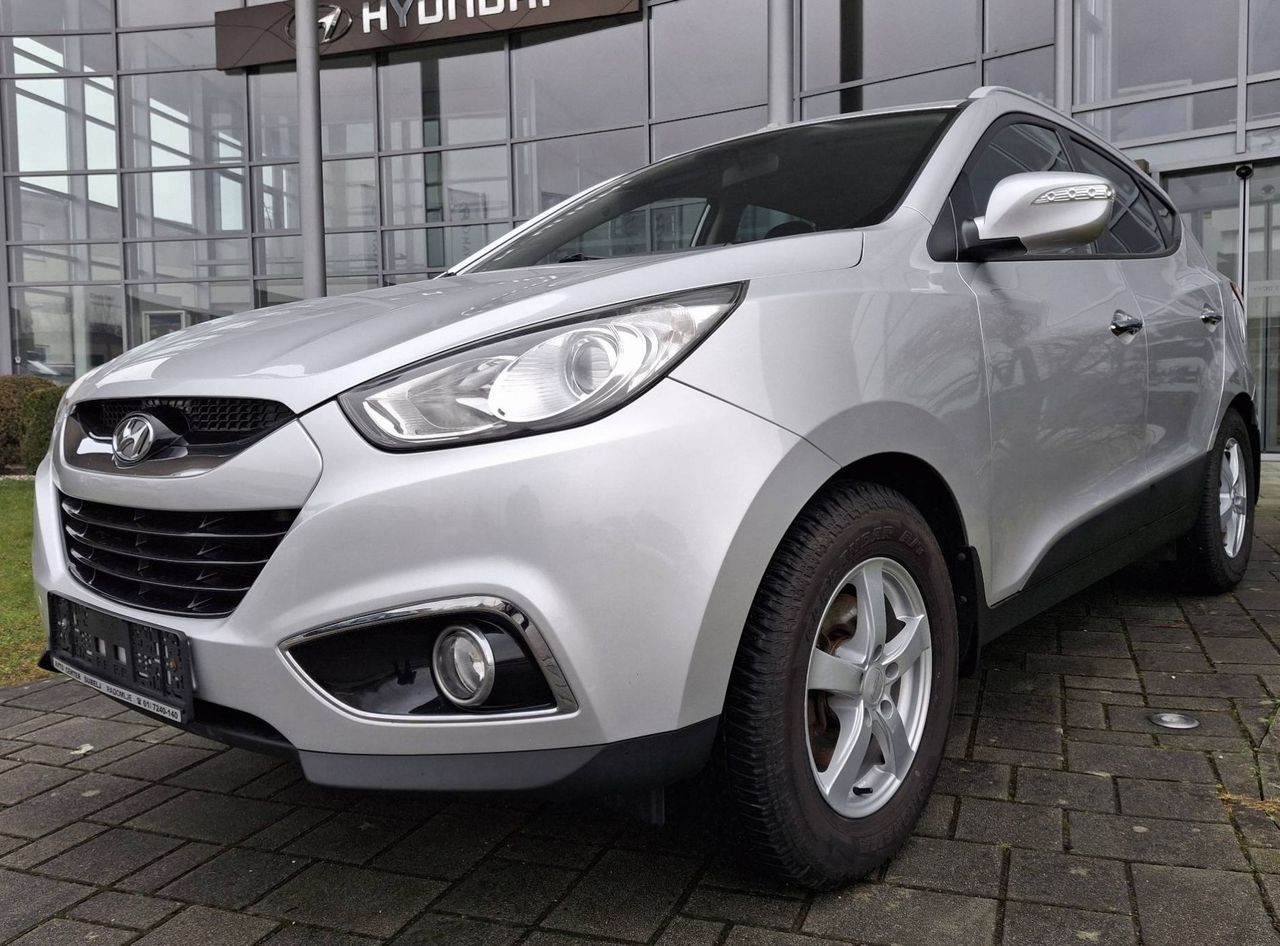 Zunanja slika - Hyundai ix35 - 2.0 CRDI Premium 4WD... - 1