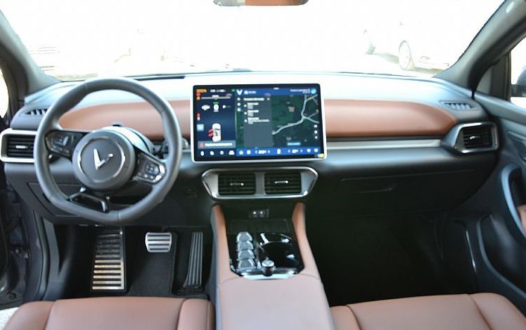 Zunanja slika - Vinfast VF8 - PLUS 4X4 - 8