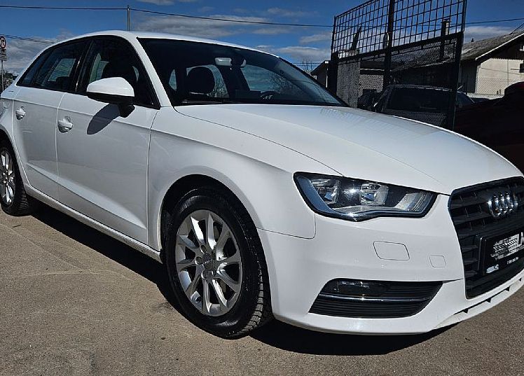 Zunanja slika - Audi A3 - 1.6 TDI 110ks °alu 16-COL° °TEMPOMAT - 4