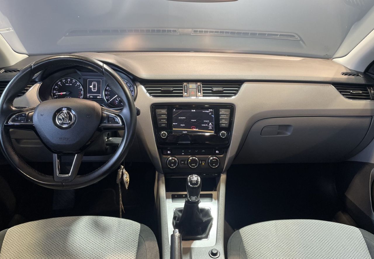 Zunanja slika - Škoda Octavia - VELIK SERVIS-NAVIGACIJA-TEMPOMAT-PDC-ALU-AVT.KLIMA - 9