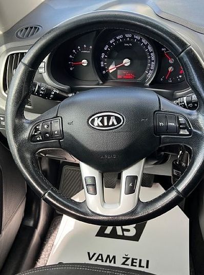 Zunanja slika - KIA Sportage - 1.7 CRDi+SLO+ALU+PDC+USB - 12
