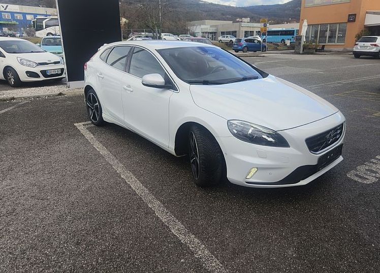 Zunanja slika - Volvo V40 - R-DESIGN 2.0 TD - 7