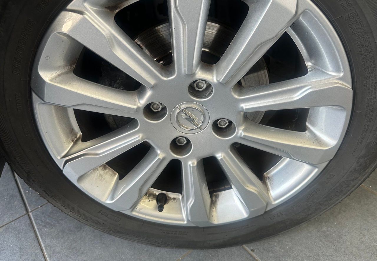Zunanja slika - Opel Crossland - 1.2  BENCIN.KAMERA.LED.USNJE.NAVI.SAMO 73.000KM. - 18