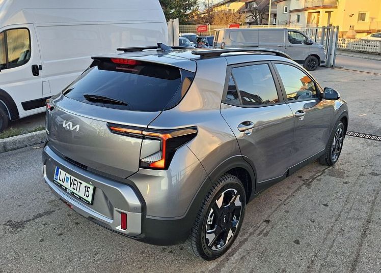 Zunanja slika - KIA Stonic - 1.0 LP  EX  Pulse M T - 4