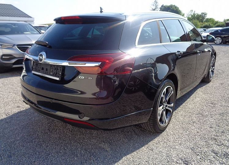 Zunanja slika - Opel Insignia - 2.0 CDTI 170KM ST 4x4 AUTOMATIK - samo 30.681km - 3
