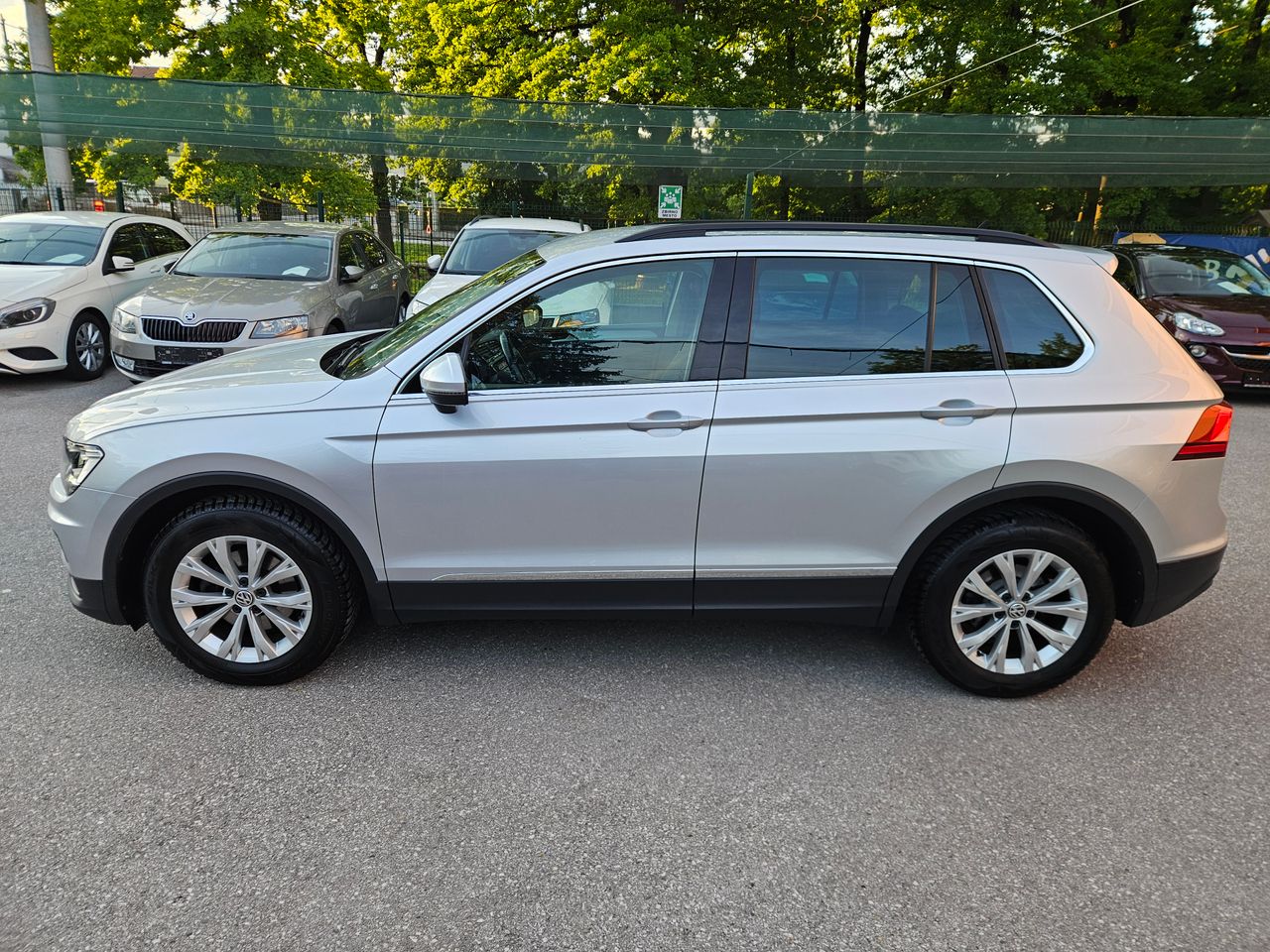 Zunanja slika - VW Tiguan - 2,0 TDI BMT Highline - 2