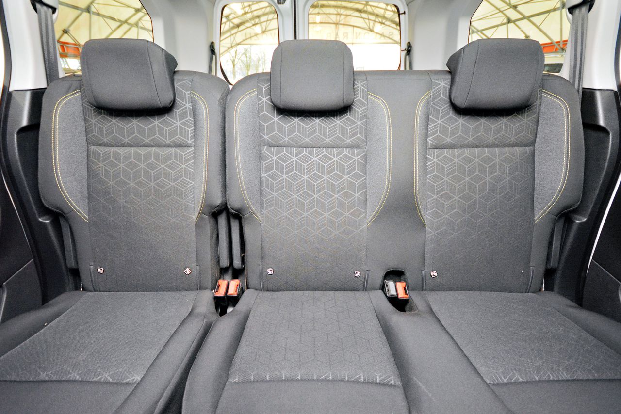 Zunanja slika - Peugeot Rifter - 1.5 BlueHDI 131KM NAVI-PDC-APP CONNECT-VELIKI SERV - 11