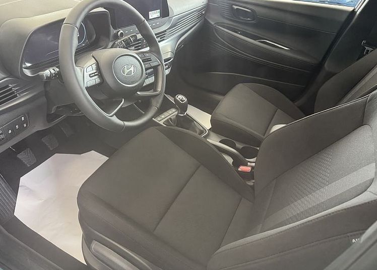 Zunanja slika - Hyundai i20 - 1.0 T-GDI FL 90 COMFORT BLACK PACK AAC WINTER rg - 3