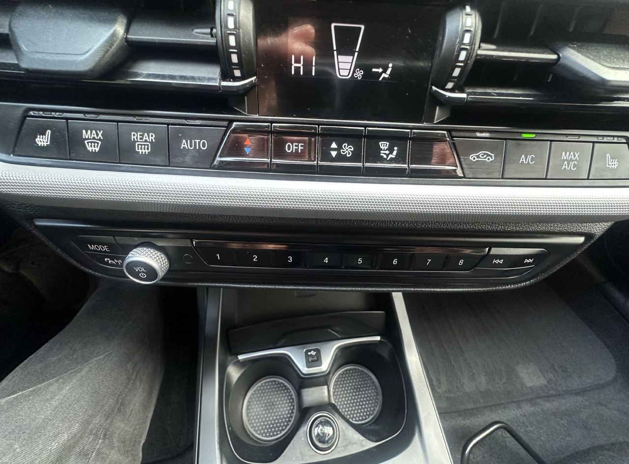 Zunanja slika - BMW Serija 1 - : 116d.NEMŠKI+4 GUME.NAVI.AUTOMATIK.SAMO 118.000KM - 13