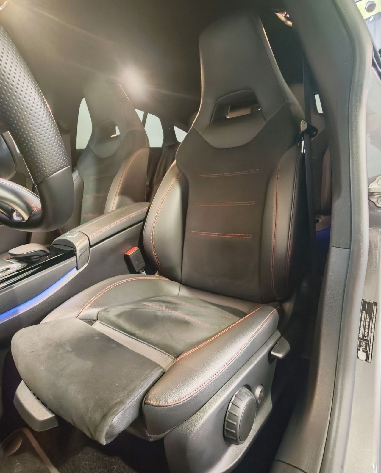 Zunanja slika - Mercedes-Benz CLA Shooting Brake - 250e PHEV AMG-Line NAVI KAM LED ALU BURMESTER - 18