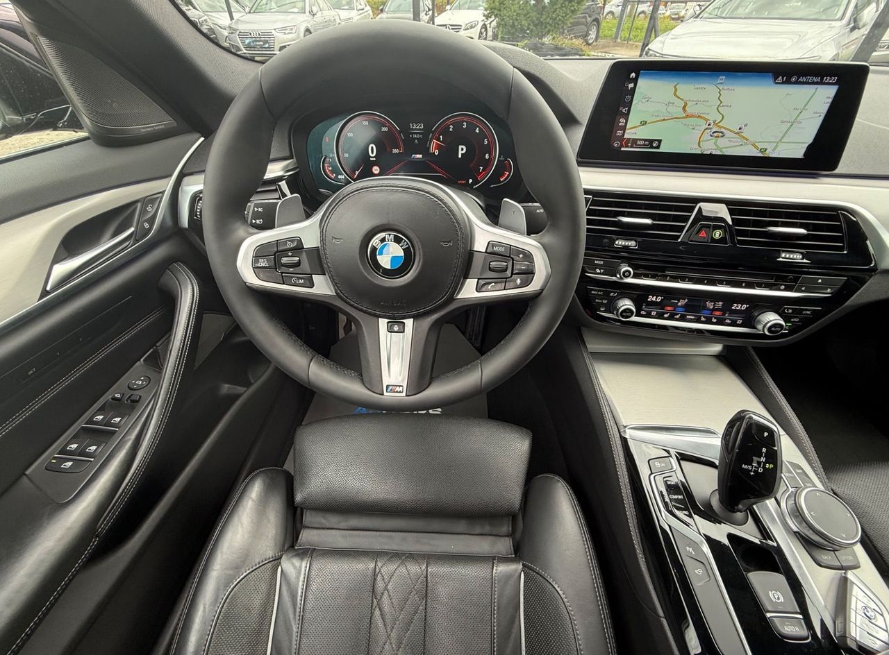 Zunanja slika - BMW Serija 5 - : 540i xDrive Msport-Virtual-Kam360-F1-Pano-Harman.. - 12