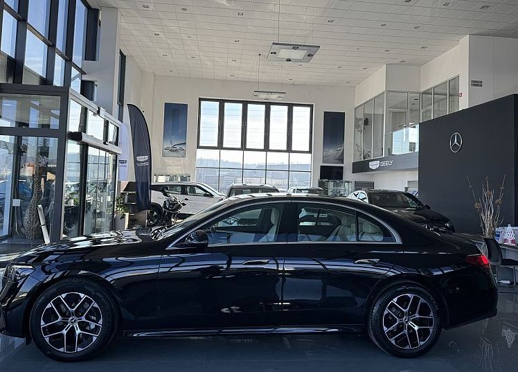 Zunanja slika - Mercedes-Benz E-Razred - 220d-AUT-AVANTGARDE-DISTRONIC-NAVI-LED-PREMIUM - 4