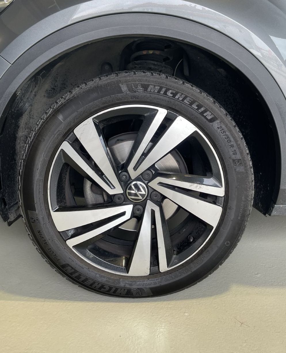 Zunanja slika - VW T-Roc - R LINE-RADAR-NAVIGACIJA-KAMERA-ALCANTARA-VIRTUAL - 8