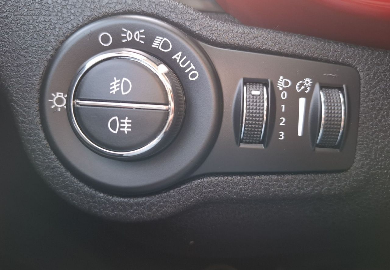 Zunanja slika - Fiat 500X - 1.0 City Cross 88kW - LEPO OHRANJEN - SERVISNA ZG. - 14
