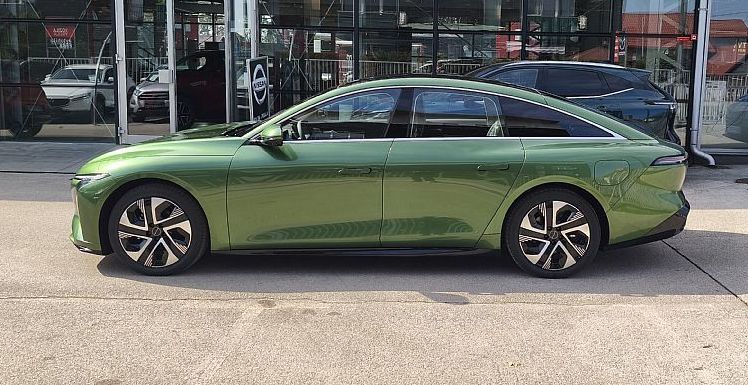 Zunanja slika - Forthing S7 - ZALOGA - 4