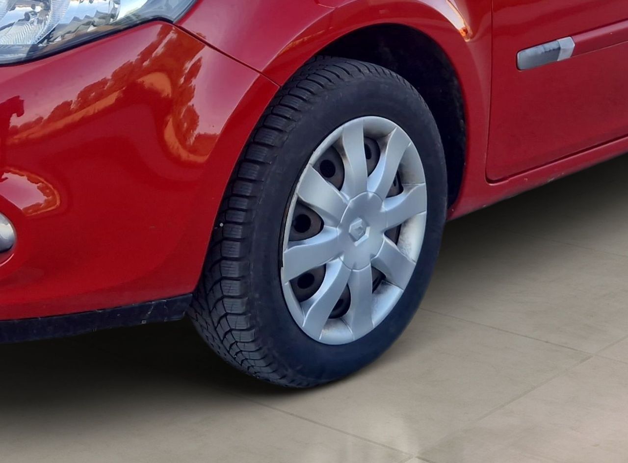 Zunanja slika - Renault Clio - 1.2 16V Avantage - 9