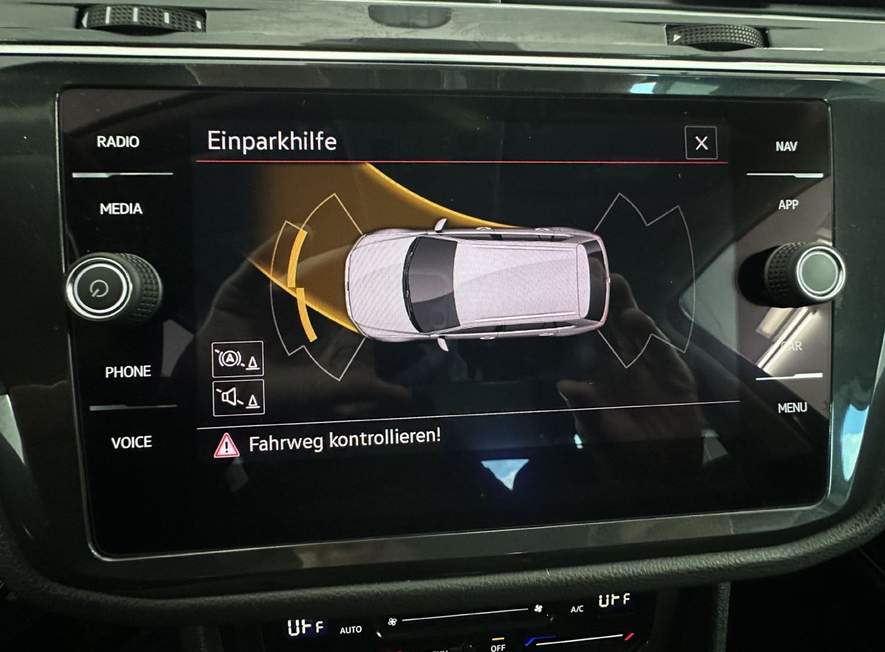 Zunanja slika - VW Tiguan - 2.0 TDI 110kW.NEMŠKI+4ALU.NAVI.AUT.GRET.SED.LED - 11