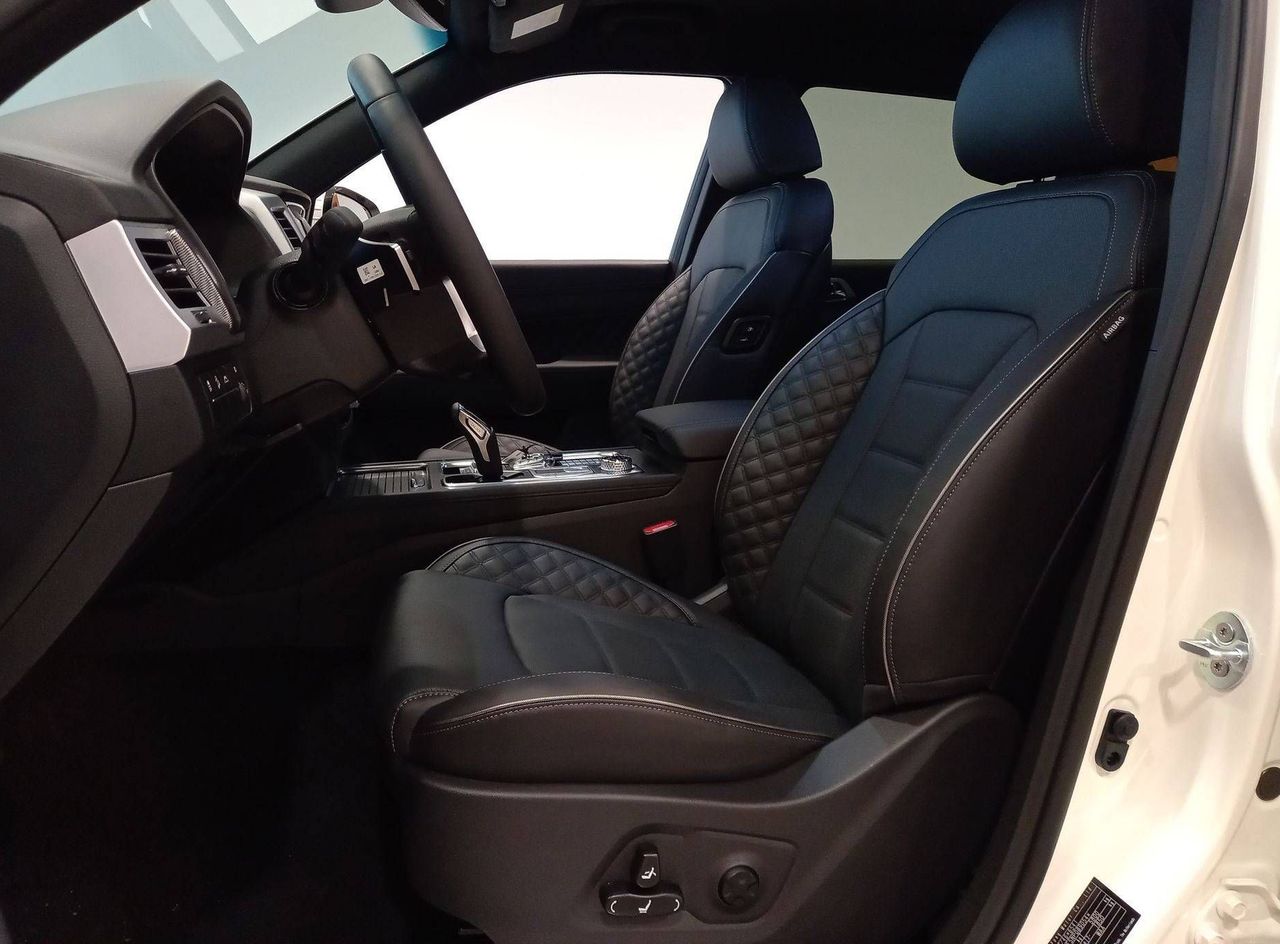 Zunanja slika - SsangYong Rexton - 2.2 XDi Limited+ 4WD AT - 10