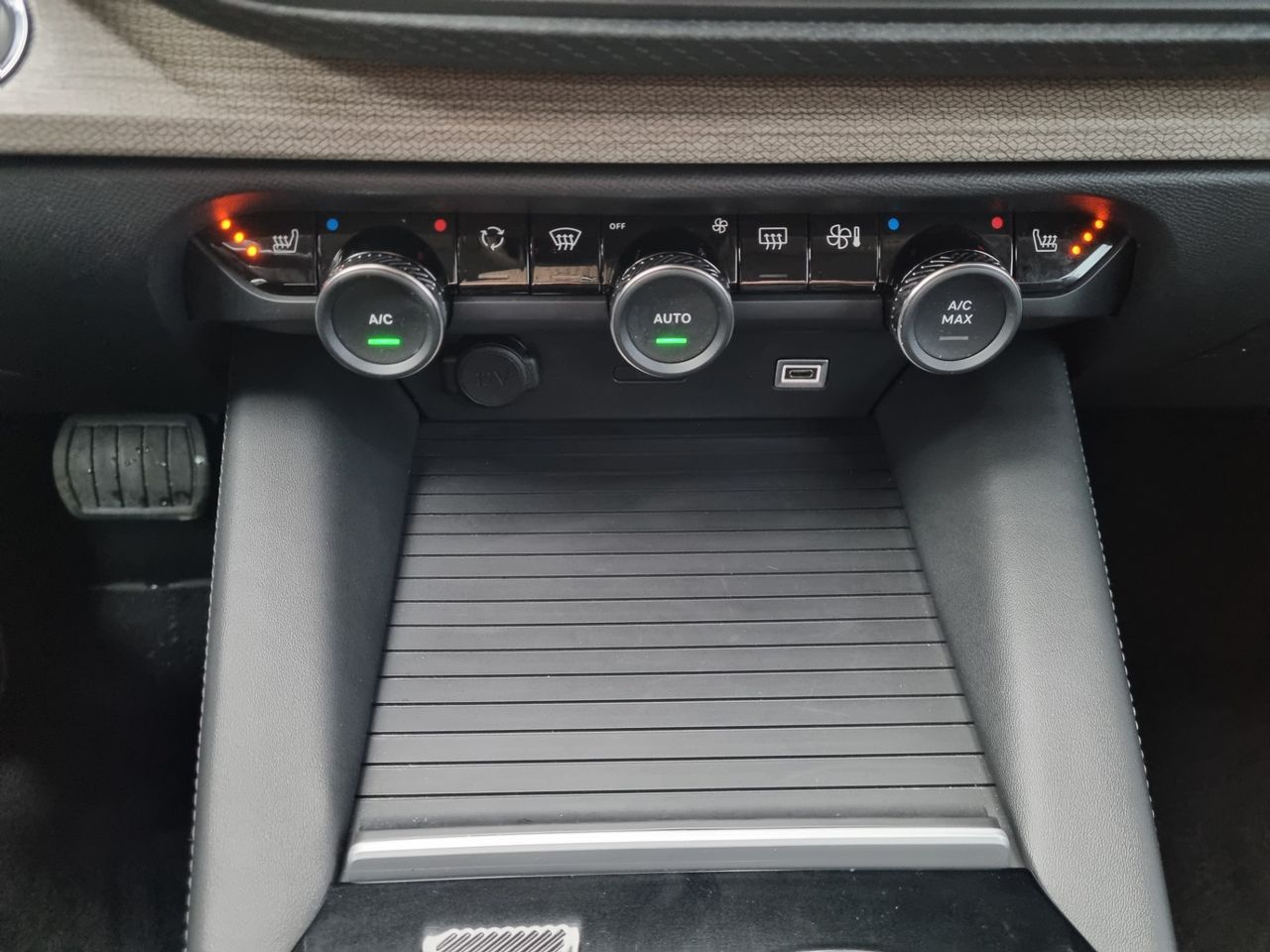 Zunanja slika - Citroën C5 - X Shine 1.6L AVTOMATIK-KAMERA-DAB-NAVI-ACC - 8