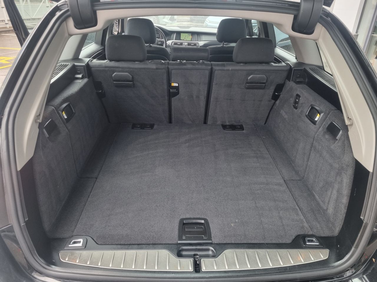 Zunanja slika - BMW serija 5 Touring - Serija 5 520d xDrive AVTOMATIK-NAVIGACIJA-PDC-ISOFIX - 9