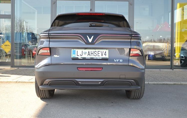 Zunanja slika - Vinfast VF6 - PLUS - 5