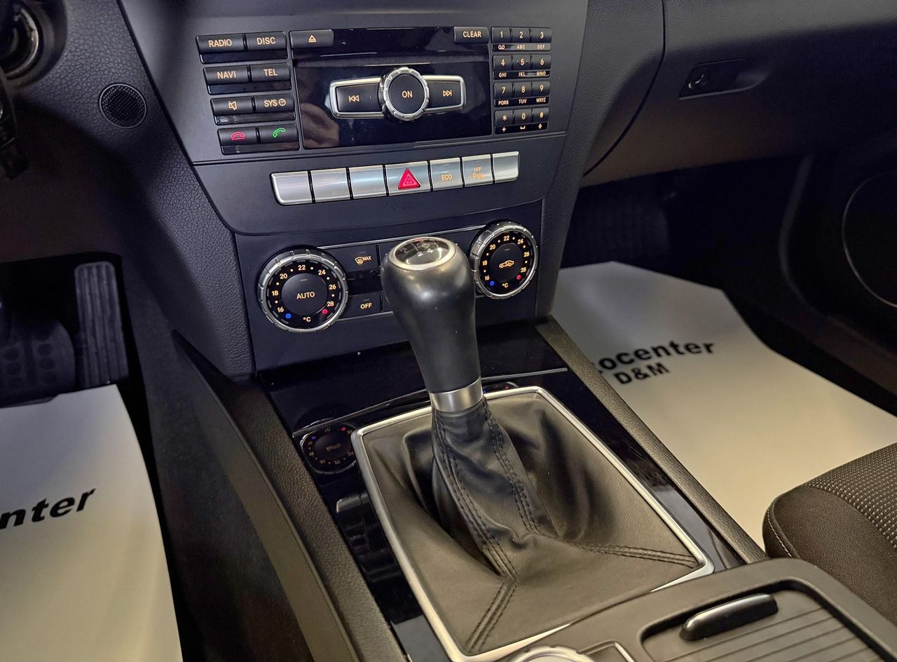 Zunanja slika - Mercedes-Benz C-Razred - C 220 CDI|SLO|XENON|NAVI|2X PDC|NOVE GUME - 12