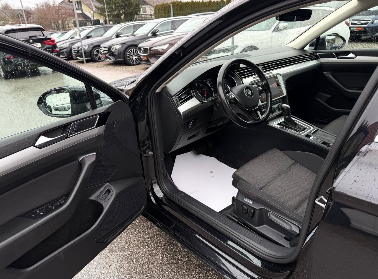 Zunanja slika - VW Passat - 1.6 TDI AUT. Comfortline ACC NAVI KAMERA ALU 16 - 14