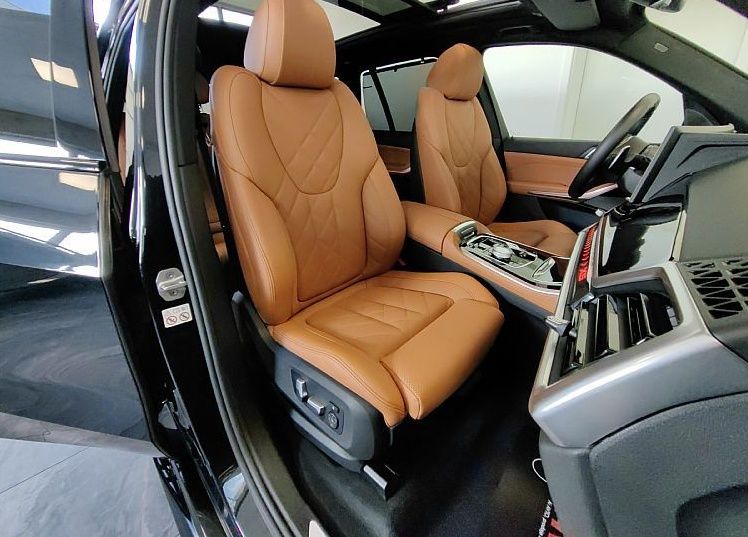 Zunanja slika - BMW X5 - serija : 30d-XD-M-PAKET-ZRAČNO-PANO-SOFT-CL-360KAM-LASER-22 - 11