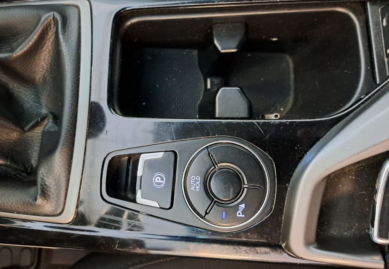Zunanja slika - Hyundai i40 - 1.7 CRDI 85KW PREMIUM - LED NAVI HITRI KREDIT - - 11