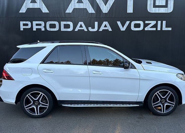 Zunanja slika - Mercedes-Benz GLE-Razred - GLE 250 d 4MATIC AMG-PANORAMA-USNJE-LED-NAVI... - 3