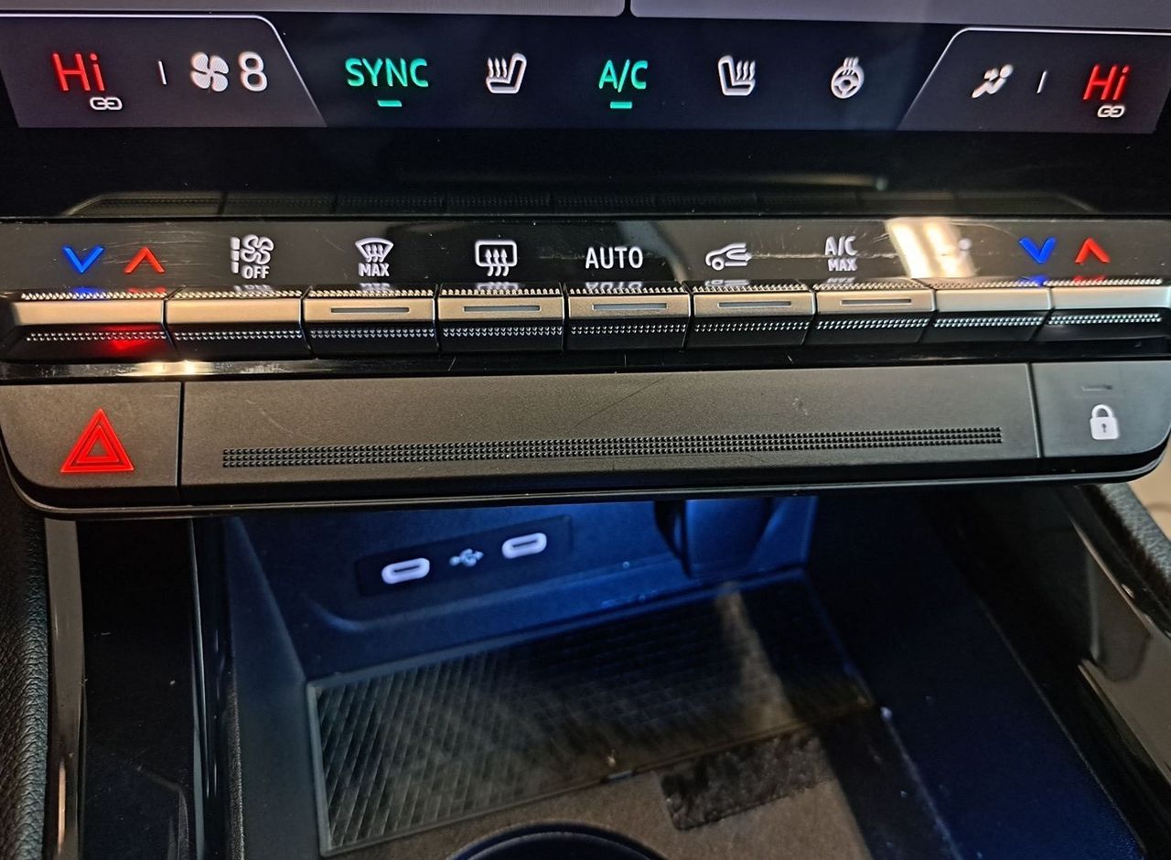 Zunanja slika - Renault Austral - 1.2 HEV 200 E-TECH ICONIC ALPINE +1 LETO JAMSTVA - 17