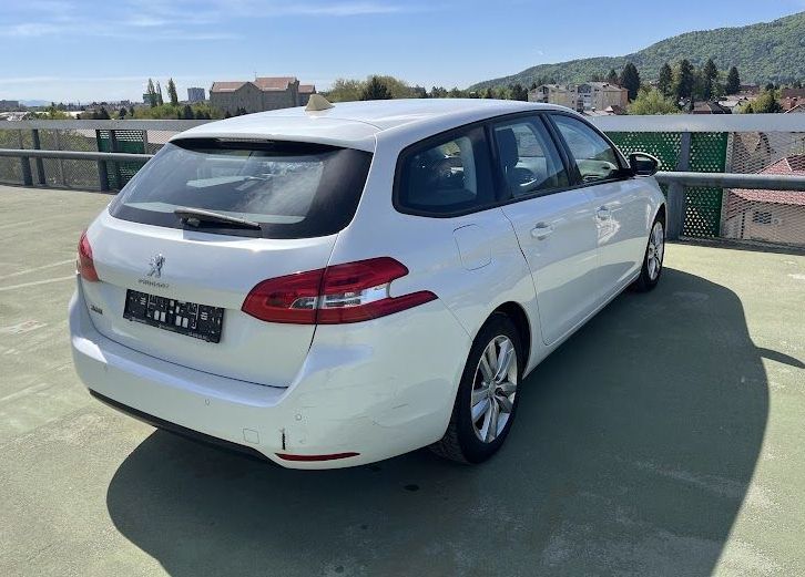 Zunanja slika - Peugeot 308 - SW 1.2 PureTech 130 S S Active. NAVI. 2X PDC. - 5