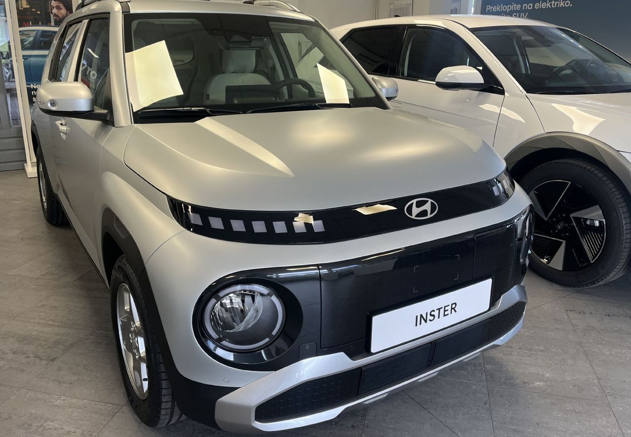 Zunanja slika - Hyundai Inster - 49 kWh STYLE. ENERGY. WINTER. RAC - 1