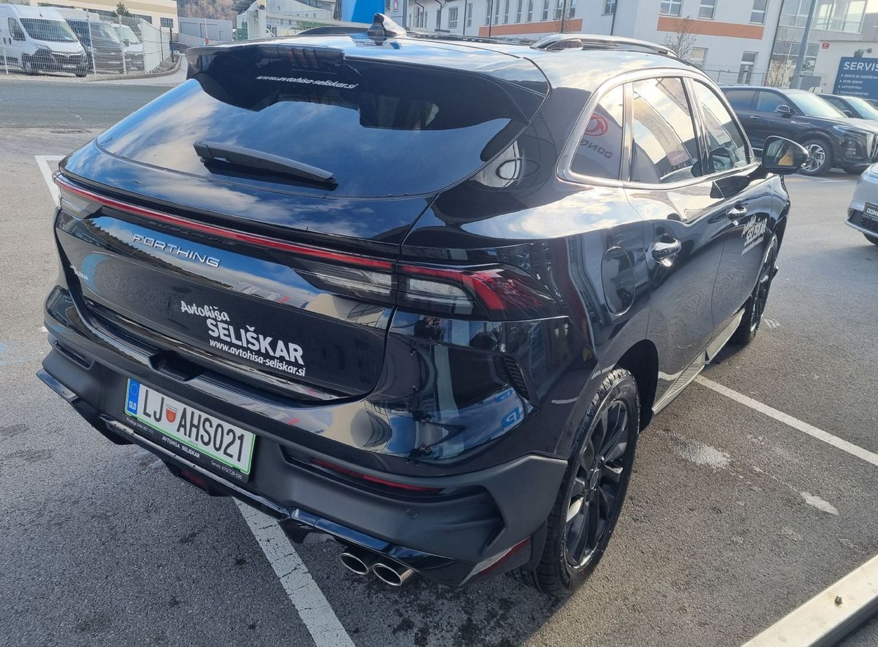 Zunanja slika - Forthing Forthing T5 EVO - T5 Evo MY2025 1.5 T-GDI AVTOMATIK + TOP OPREMA - RABLJENO - 7