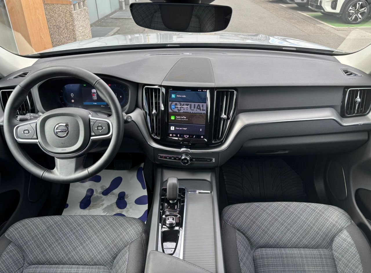 Zunanja slika - Volvo XC60 - B5P AWD Core KAMERA-ACC-KEYLESS - 8