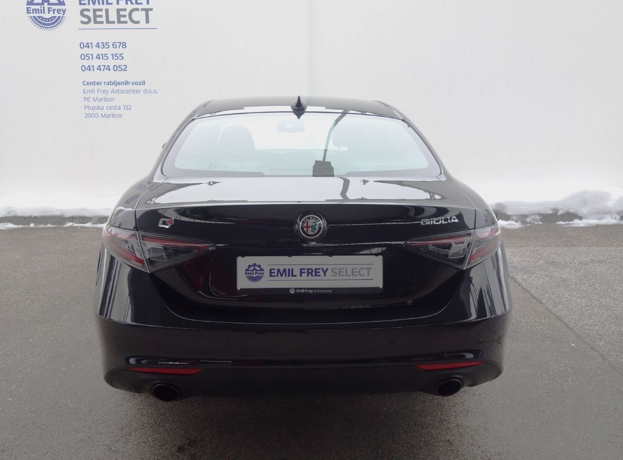 Zunanja slika - Alfa Romeo Giulia - 2.0 Turbo 280 Ti AT8 Q4 - 4