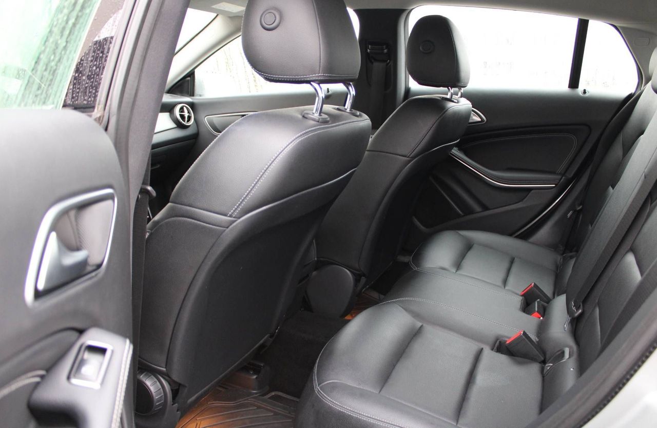 Zunanja slika - Mercedes-Benz CLA-Razred - CLA Shooting Brake CLA180d - LED NAVI PDC TEMP ALU USNJE - 8