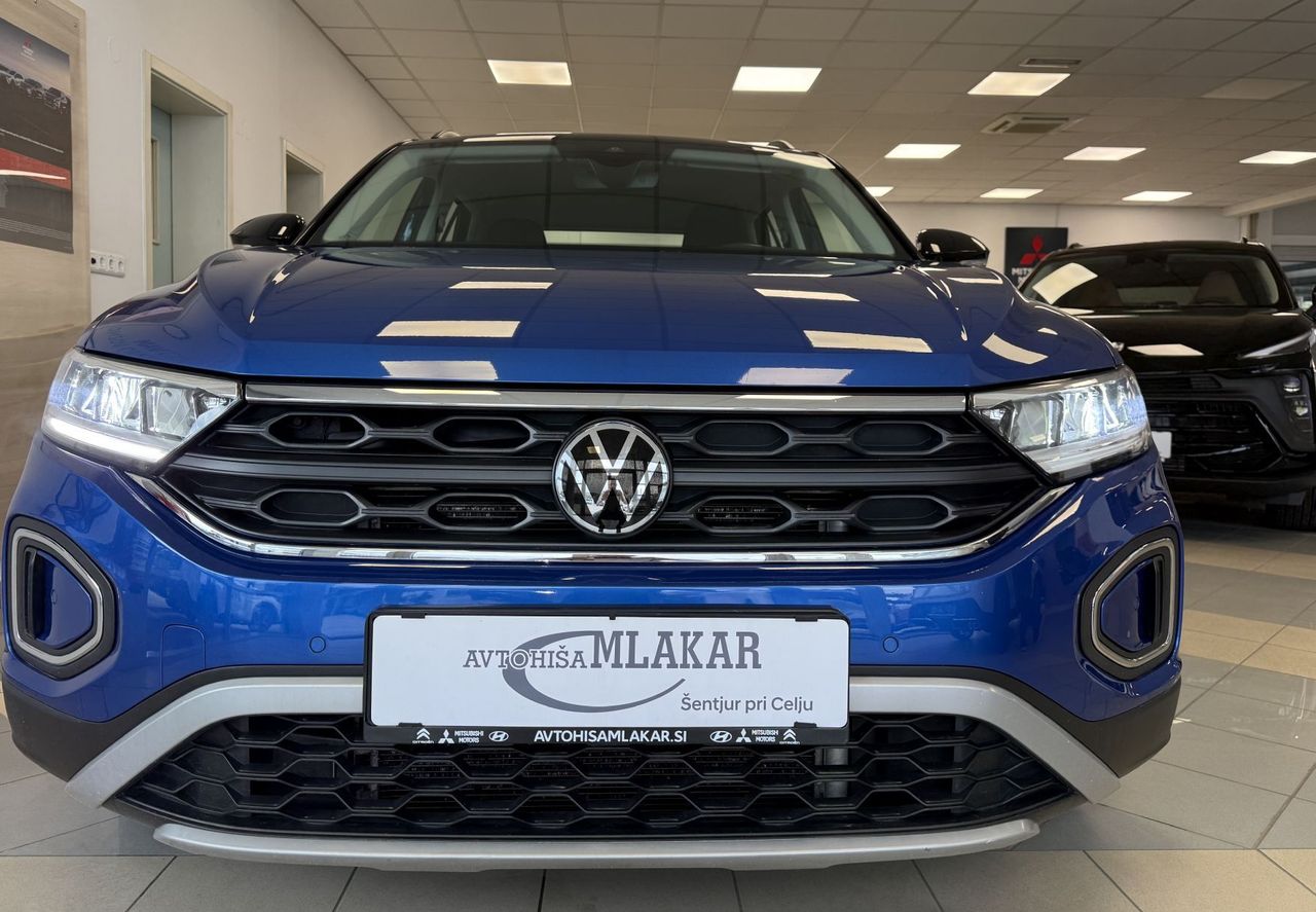 Zunanja slika - VW T-Roc - 1.5 TSI BMT Style DSG -1.LASTNIK-VIRTUAL-ACC- - 2