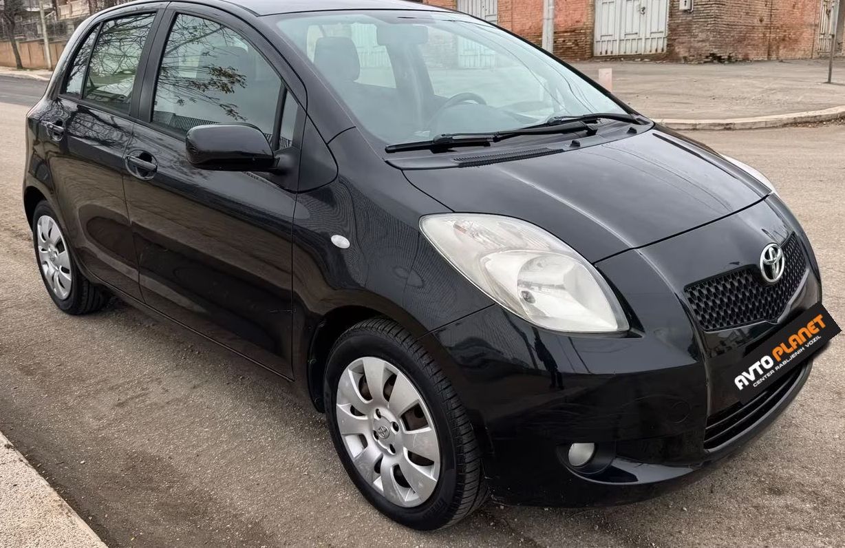Zunanja slika - Toyota Yaris - 1.0 VVT-i  5VRAT SLO.VOZILO 2.LASTNICA KLIMA - 4