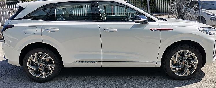 Zunanja slika - Hongqi HS3 - NA ZALOGI - DOBAVA TAKOJ - 5