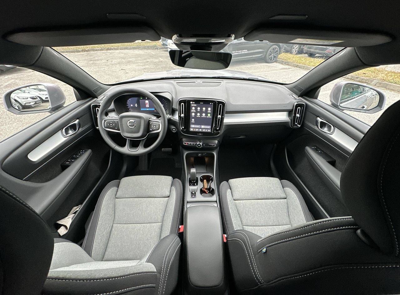 Zunanja slika - Volvo XC40 - B3 P Core AT DCT - 19