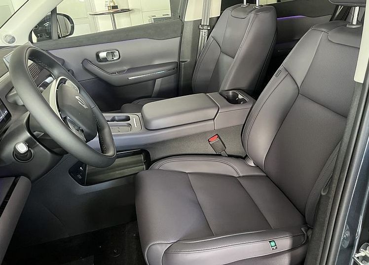 Zunanja slika - Leapmotor C10 - Design REEV 158 kW 215 KM - 4