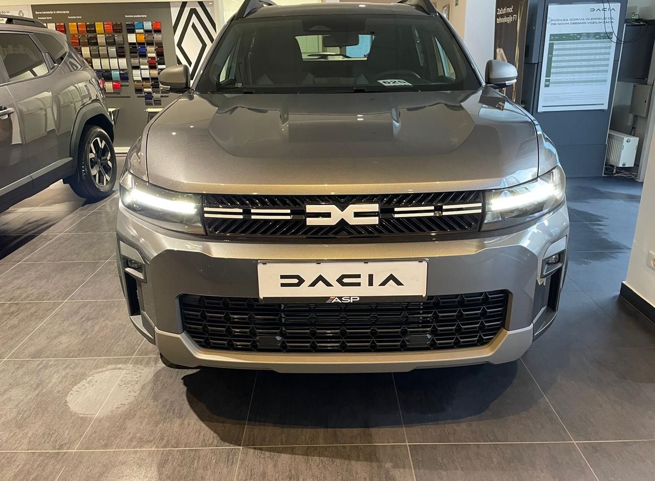 Zunanja slika - Dacia Bigster - Hybrid 155 Journey - 8