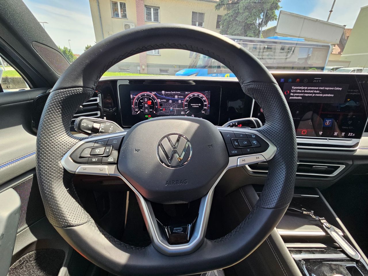 Zunanja slika - VW Tiguan - 1.5 eTSI 4Joy DSG - 9