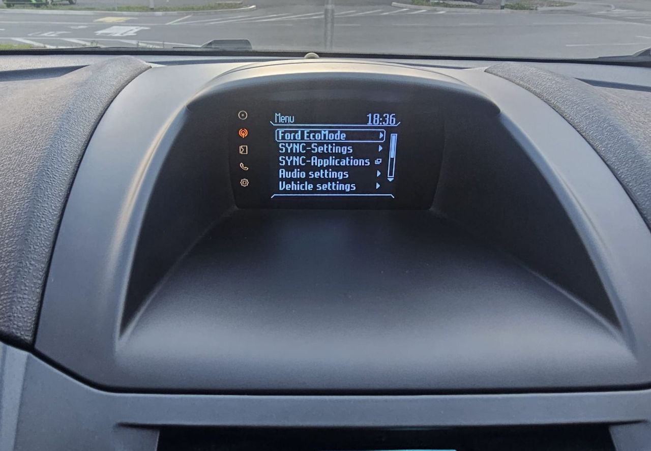 Zunanja slika - Ford Fiesta - 1.4 Trend|SLO|multifunkcija|AVTOklima|bluetooth|USB - 17