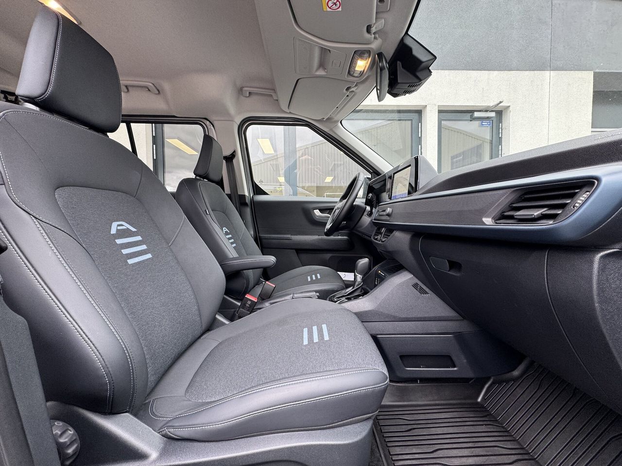 Zunanja slika - Ford Tourneo Courier - 1.0 ECOBOOST ACTIVE AVT 125KM AKTIVNI TEMPOMA SLO - 12